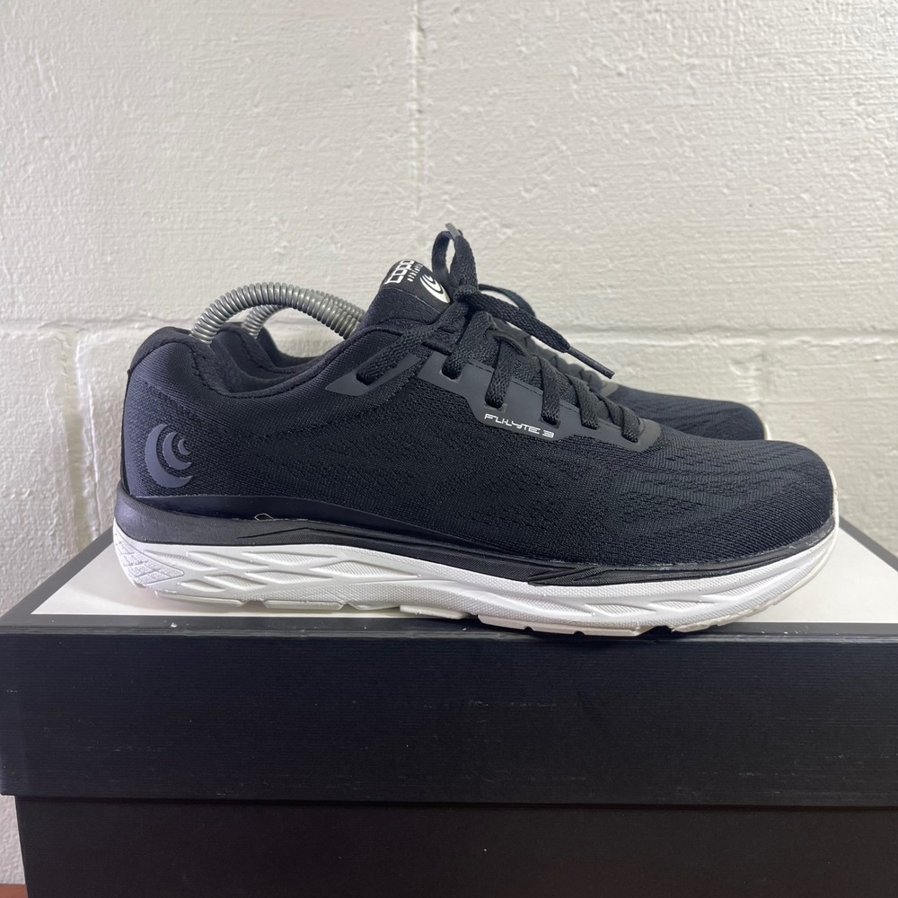 Topo Athletic Fli-Lyte 5 Black White 3mm Drop Running Shoes Women's 11 US